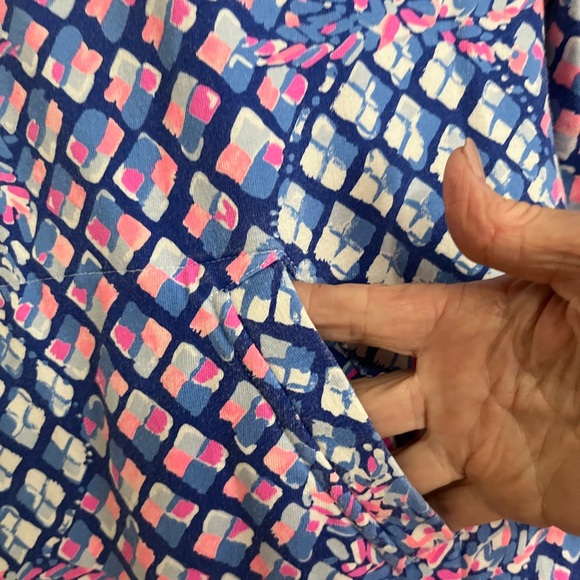 Lilly Pulitzer Skipper Popover UPF 50 - Picture 5 of 9